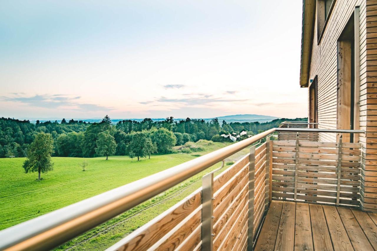 Gut Huegle Erlebnishof & Spa Ravensburg Exterior photo